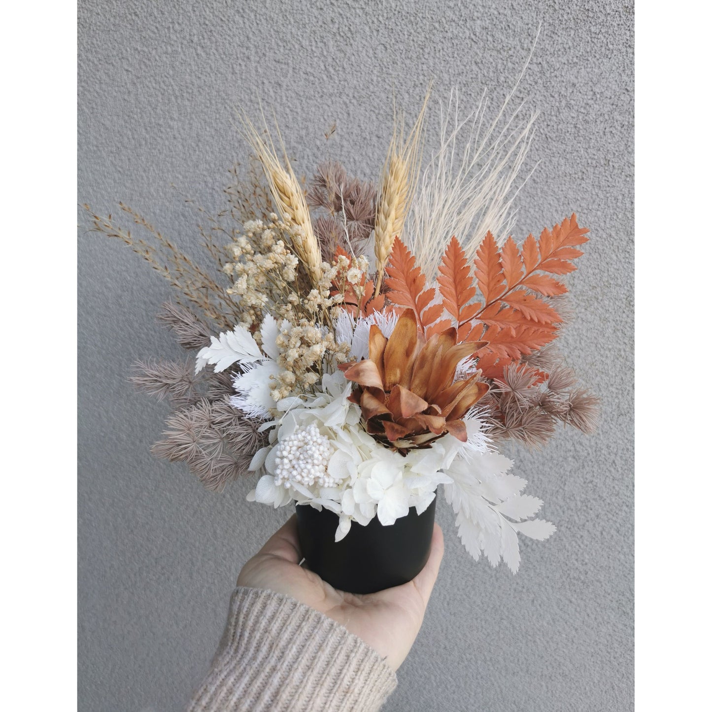 Autumn Delight - dried flower arrangement